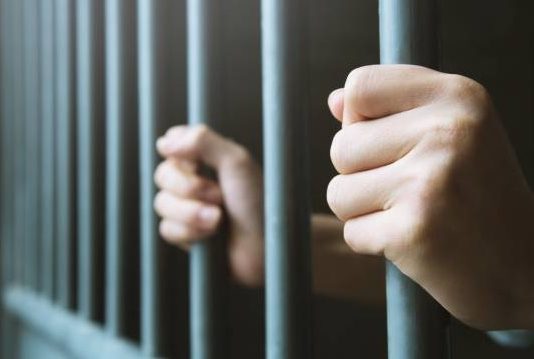 Seguirá preso el hombre que apuñaló a su hermano por diferencias con la boleta de la luz