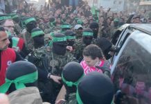 Hamas liberó a las primeras tres rehenes que fueron entregadas a la Cruz Roja
