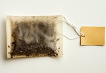 ¿Las bolsitas de té contienen microplásticos? Esto es lo que debes saber