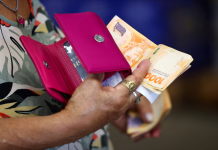 La inflación de enero fue de 2,2%, la más baja desde julio de 2020, y acumuló 84,5% en el último año