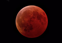 Dónde ver en vivo el eclipse lunar total y a qué hora es