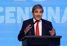 Luis Caputo anunció que el acuerdo con el FMI será por 20.000 millones de dólares