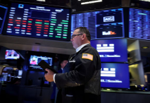 Guerra comercial de Trump: las acciones argentinas y los bonos sufren fuertes caídas en Wall Street