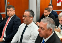 El director de la Clínica Olivos complicó a Luque y Cosachov en el juicio por la muerte de Maradona: «Que se fuera a la casa no era válido»