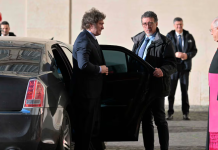Javier Milei viajará a Roma para participar de la misa de asunción del papa León XIV