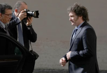 Javier Milei define quién lo acompañará a la asunción del nuevo Papa, el mismo día que las elecciones porteñas