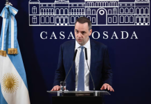Reforma migratoria: incluirá más requisitos para la residencia a extranjeros y deportación exprés