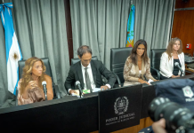 Escándalo en el juicio por la muerte de Diego Maradona: sospechan que se graba en secreto un documental