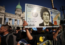 A cuánto podría llegar el dólar en la segunda mitad del año según el mercado y el plan de Milei