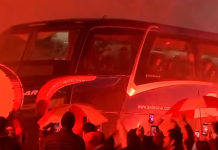 River partió rumbo a Estados Unidos ante una multitud de hinchas que hicieron un banderazo en Ezeiza