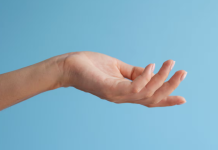 Qué significa que una persona tenga siempre las manos frías, según un kinesiólogo