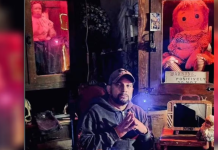 Conmoción y misterio por la muerte del influencer paranormal que cuidaba a la muñeca “maldita” Annabelle