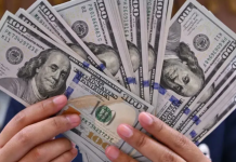 Dólar: subió por cuarta semana y en bancos superó los $1.300