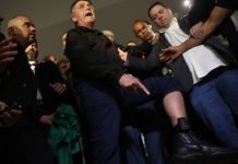 Tras la orden de la Corte de Brasil, Bolsonaro mostró su tobillera electrónica: “Máxima humillación”