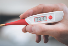 Por qué la fiebre sube por la noche: la explicación de los expertos