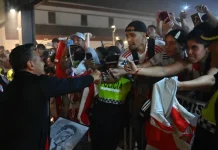 El plantel de River tuvo un cálido recibimiento en su llegada a Tucumán