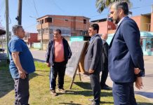 Agüero Gamboa recorrió diversos barrios de la capital
