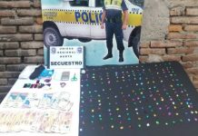 Hallan más de 200 ravioles de pasta base y aprehenden a una pareja por narcomenudeo