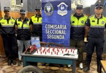 Dejó su auto en un lavadero y le robaron la rueda de auxilio y otros elementos