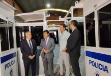 Jaldo y Agüero Gamboa recorrieron la empresa que fabrica las cabinas de seguridad