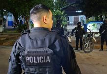 Quiso robar naranjas y lo atacó una jauría