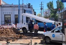 La SAT está renovando un colector cloacal en Av. Belgrano al 1500