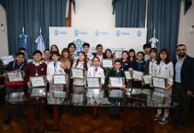 El Vicegobernador recibió a estudiantes tucumanos destacados en certámenes educativos