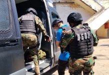 Trasladan a un interno con múltiples causas a un penal federal de máxima seguridad