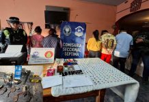 Decomisan más de 200 “ravioles” de cocaína y motopartes robadas en allanamientos