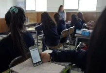 El anuncio de nuevas sanciones por el uso del celular
