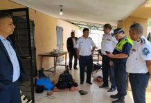 Pasan a disponibilidad a efectivos policiales que trabajaban en una vivienda junto a dos detenidos