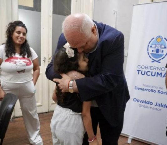 El ministro Masso recibió a Tatiana Saravia