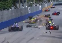Impactante accidente en la Fórmula E: un auto impactó a otros dos y dio varias vueltas en el aire