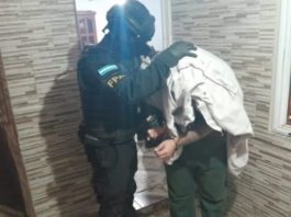 Allanaron en dos búnkers de Córdoba y hay dos detenidos: uno de ellos tenía tobillera electrónica