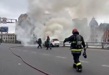 Se prendió fuego un auto en plena autopista 9 de Julio y provocó complicaciones en el tránsito