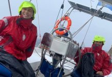 Dejaron su vida en tierra firme, viven en un velero y educan a sus hijos mientras recorren América
