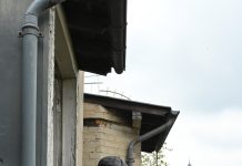 El parisino que eligió la Argentina mostró su departamento de nueve m2 a dos cuadras de la Torre Eiffel: “Lo peor no es el tamaño”