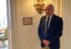 “Hay héroes que pertenecen al alma de un país”: el emotivo homenaje a los caídos en Malvinas en la embajada argentina en Francia