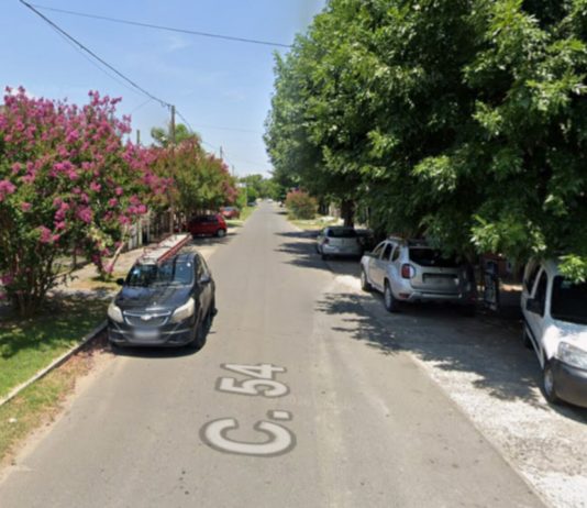 Llevaba a su nieto a una consulta con la psicopedagoga y le robaron el auto a punta de pistola en La Plata