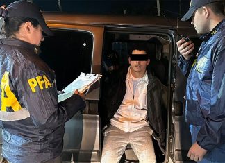 Morir por un puñado de dólares falsos: la historia del insólito “crimen cuevero” de Villa Celina