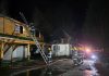 Un impactante incendio destruyó un ex motel en Villa La Angostura: decenas de familias se tuvieron que autoevacuar