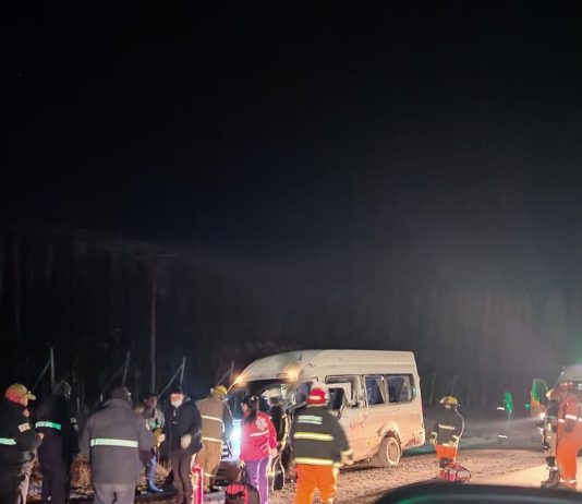 Una persona murió en un choque múltiple entre una camioneta, un camión y una trafic en la zona de Vaca Muerta