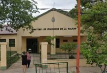 “Va a ser tu último día”: amenazó a la maestra de su hija tras un llamado de atención por inasistencias en Santiago del Estero