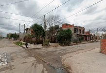 Video: un pasajero atacó a un chofer de colectivo con una manopla y le provocó una triple fractura de pómulo