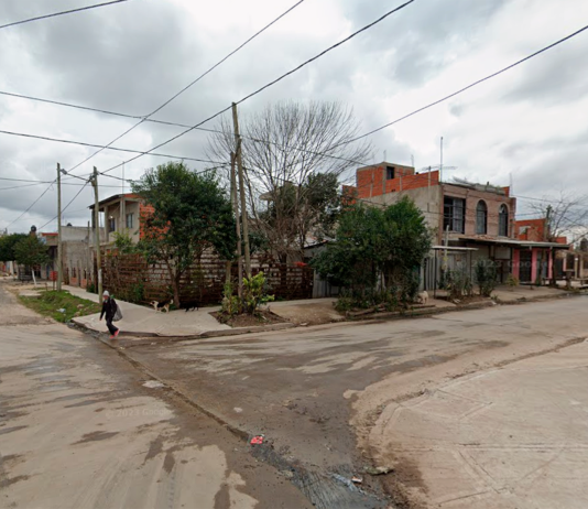 Video: un pasajero atacó a un chofer de colectivo con una manopla y le provocó una triple fractura de pómulo