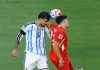 El homenaje de la selección argentina para Antonio Rattín en el partido frente a Suiza por el Mundial