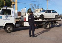 Escaparon tras un control policial, chocaron y la Policía encontró droga en el auto: ambos se encuentran prófugos