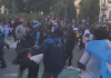 Un hombre intentó robar un celular en medio de los festejos en el Obelisco, lo descubrieron y lo salvó la policía
