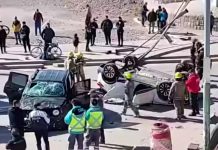 Cayeron dos autos desde un puente tras chocar con un guardarrail en Mendoza: hay un muerto y seis heridos