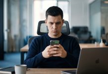 Cómo afecta el doomscrolling durante la jornada laboral a la concentración de los trabajadores